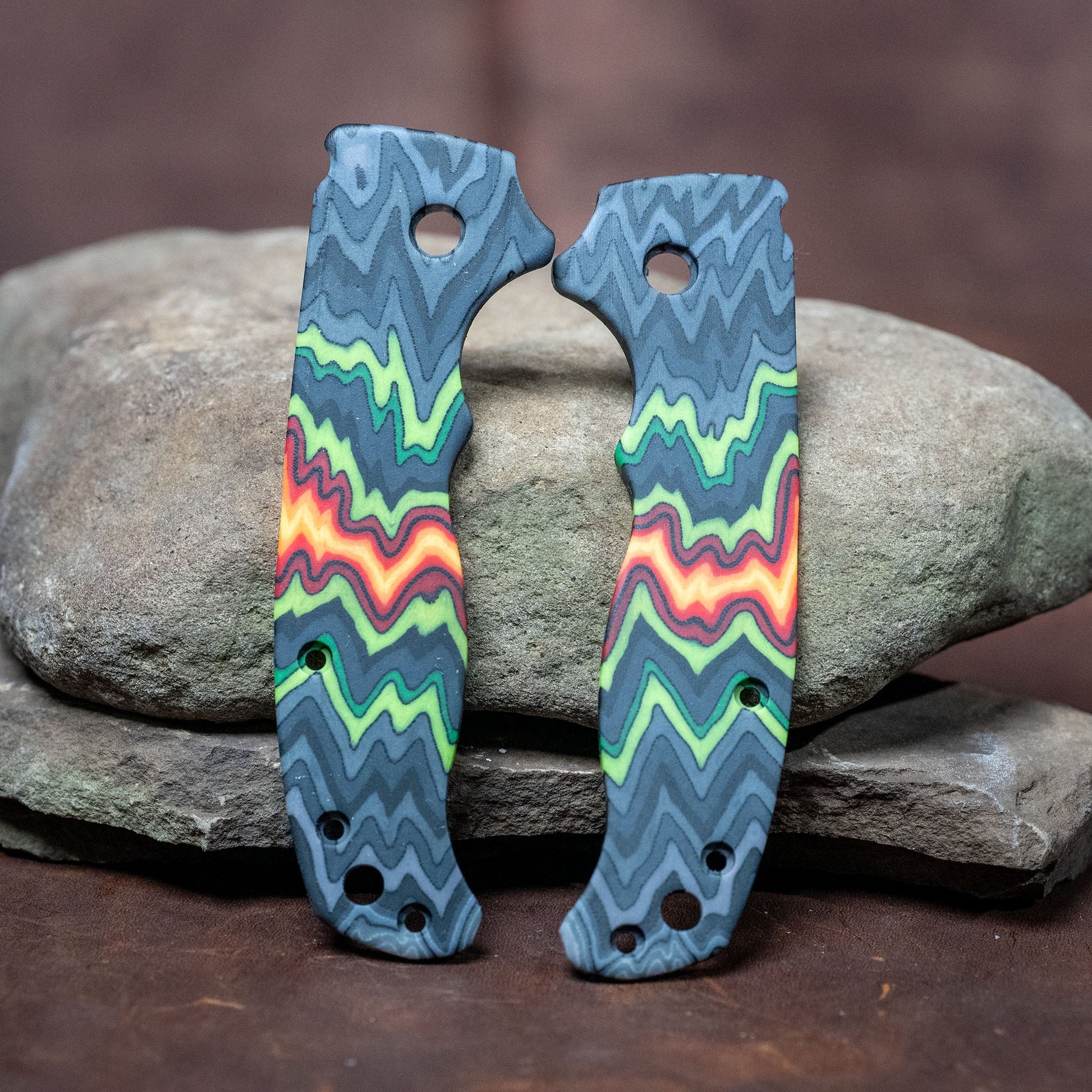 Demko AD20.5 Small Pivot Scales - Contoured Green and Flame Zig Zag Micarta - Flaming Gorilla