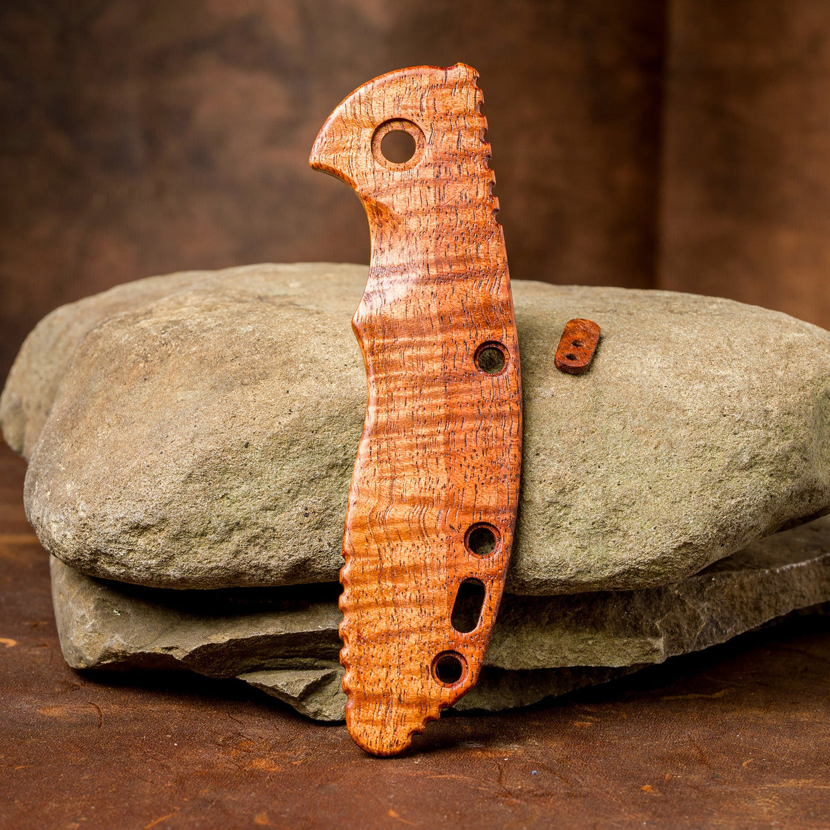 Hinderer XM-18 Scale - Koa Wood - Flaming Gorilla
