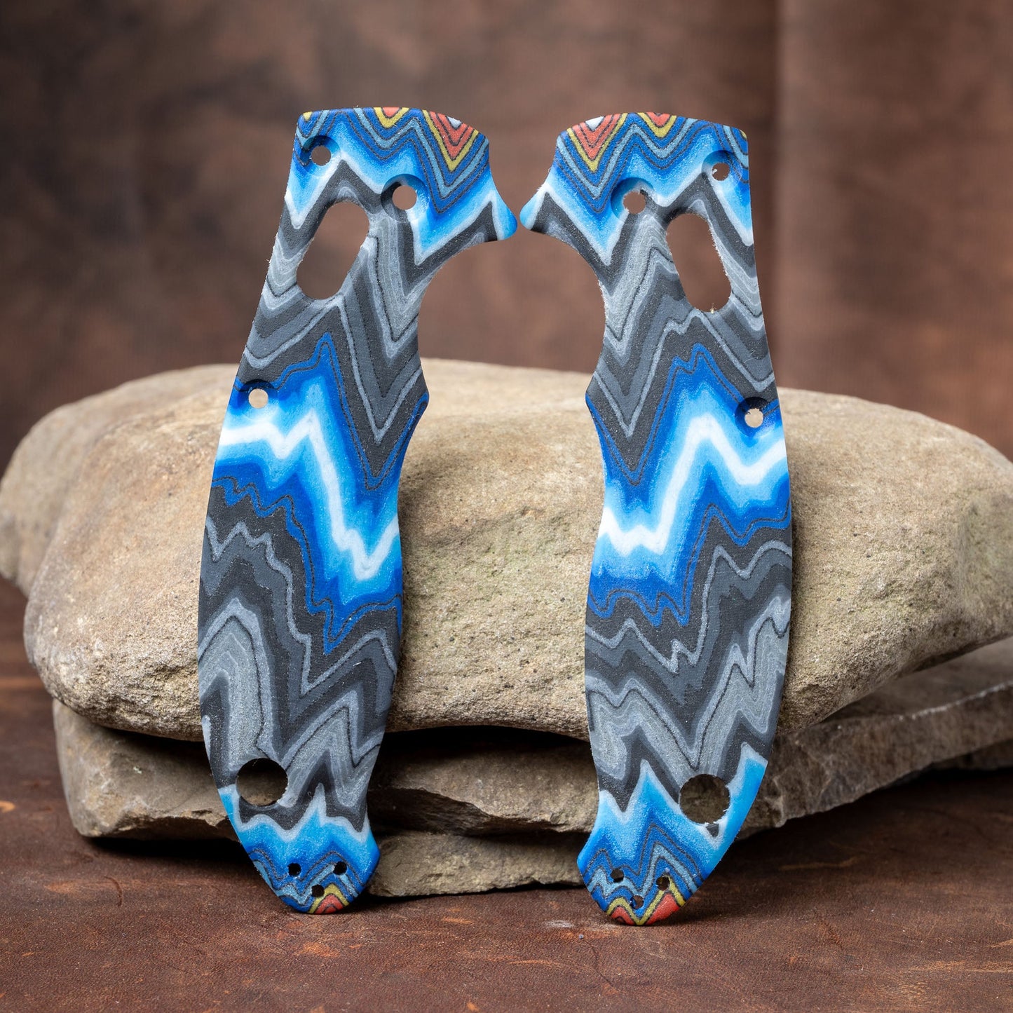 Spyderco Manix 2 Contoured Scales - Blue Neon Zig Zag Micarta - Flaming Gorilla