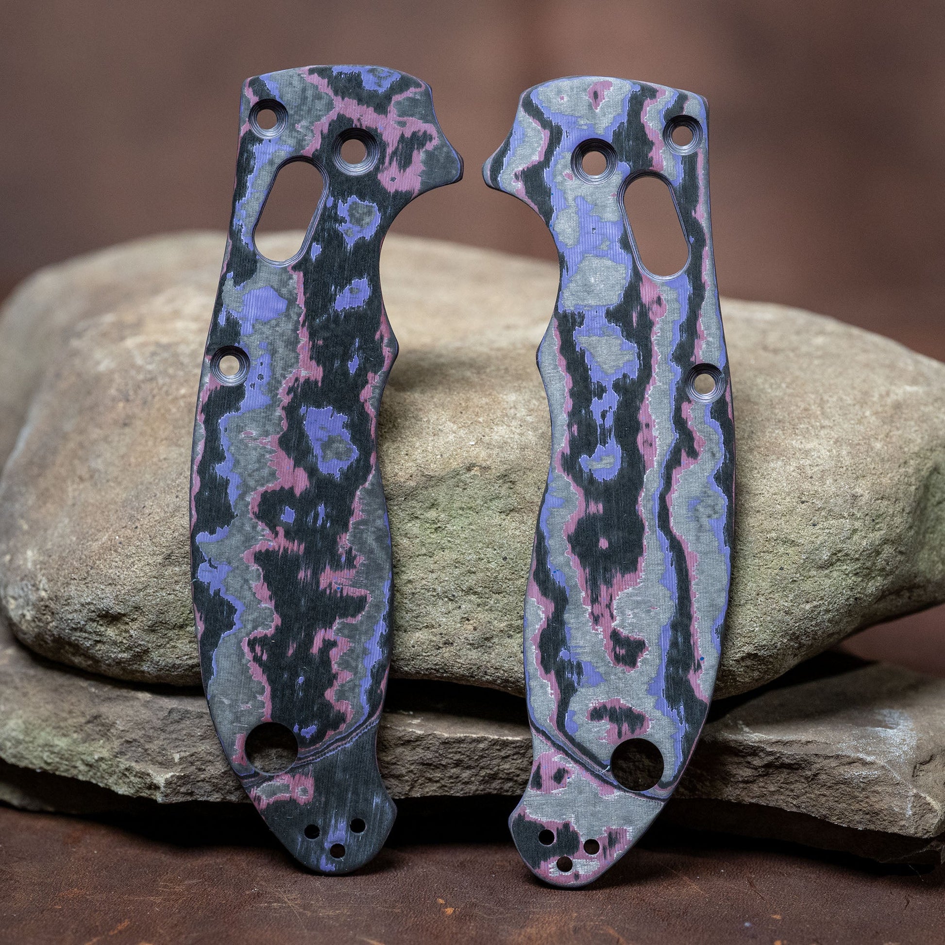 Spyderco Manix 2 Scales - Contoured Purple Haze Fat Carbon Carbon Fiber - Flaming Gorilla