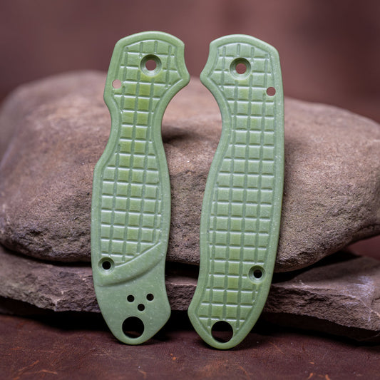 Spyderco Para 3 Scales - Contoured Green Frag Milled - Flaming Gorilla