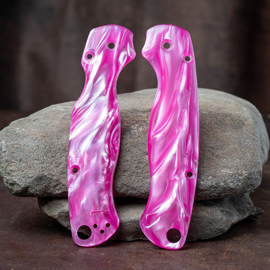 Spyderco Paramilitary 2 (PM2) FATASS Scales - Atomic Pink Kirinite - Flaming Gorilla