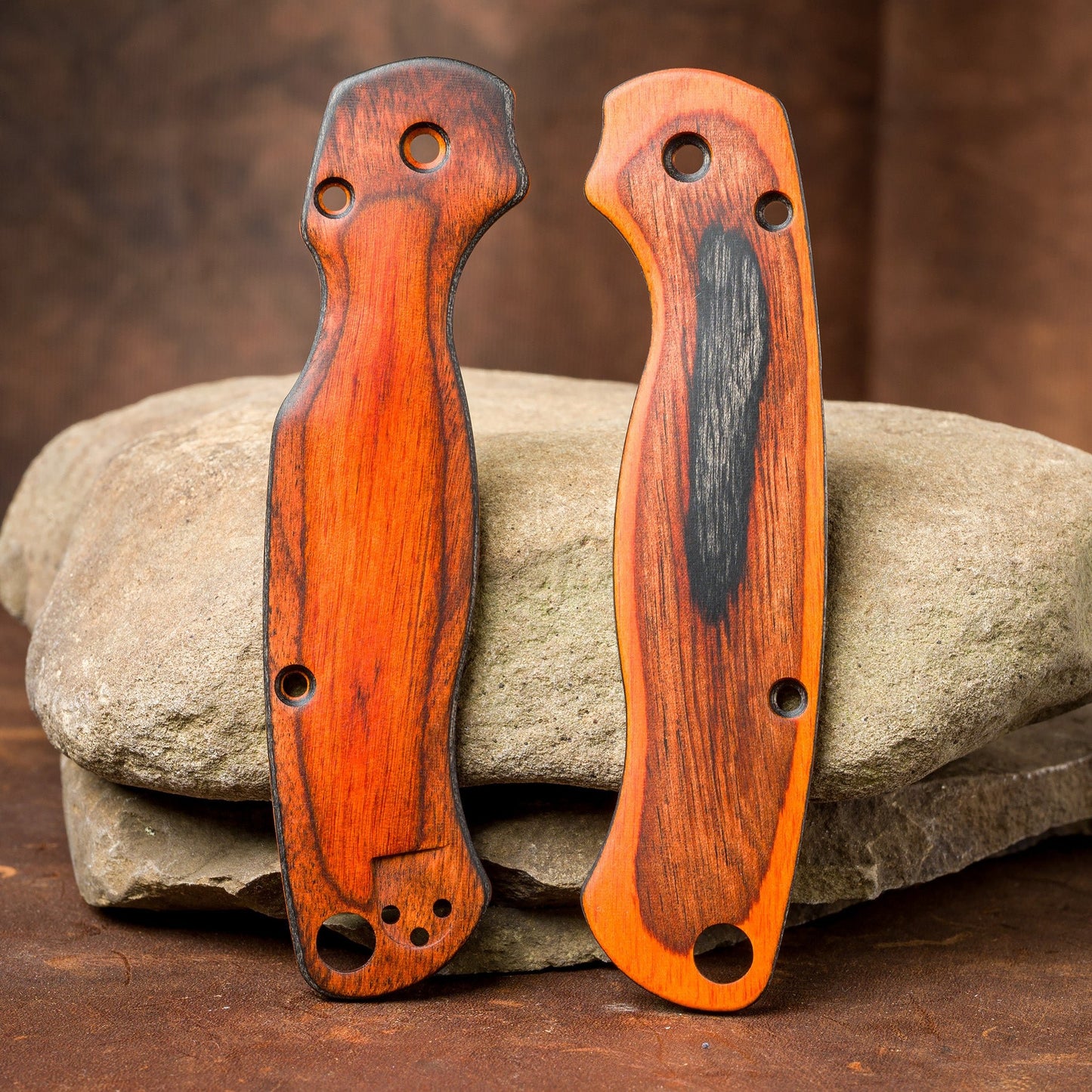 Spyderco Paramilitary 2 (PM2) Scales - Mismatch Rustic Wood Laminate - Flaming Gorilla