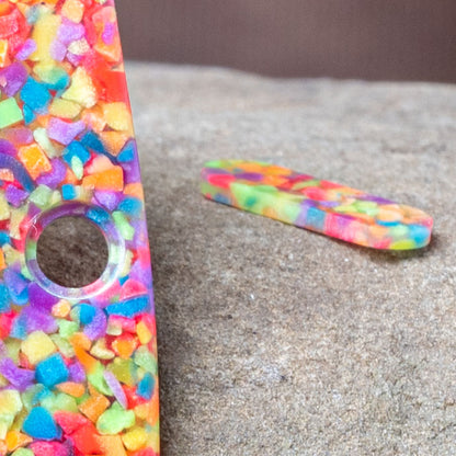 Hinderer XM-18 3.5" Scale - Multicolor Skurfetti w/ Filler